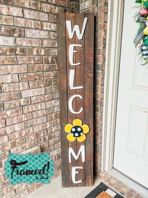 Easy DIY Welcome Sign Perfect for Seasonal Attachments