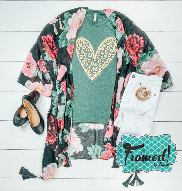 August 2021 T-shirt Club Floral Kimono